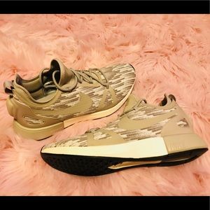 Men’s NIKE brand new